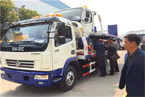 合作汽车道路救援拖车价格